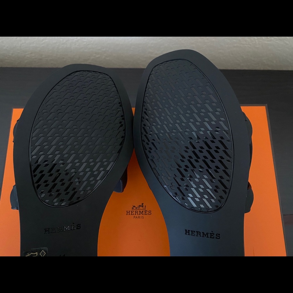 Hermes Aloha Rubber Sandals - Picture 9 of 16